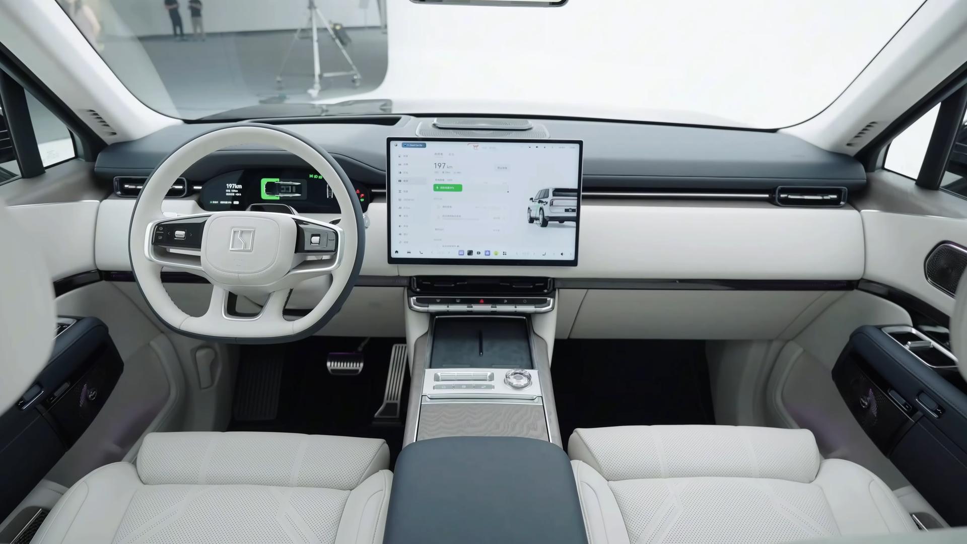 Zeekr 9X cabin with white lounge seats and panoramic glass roof